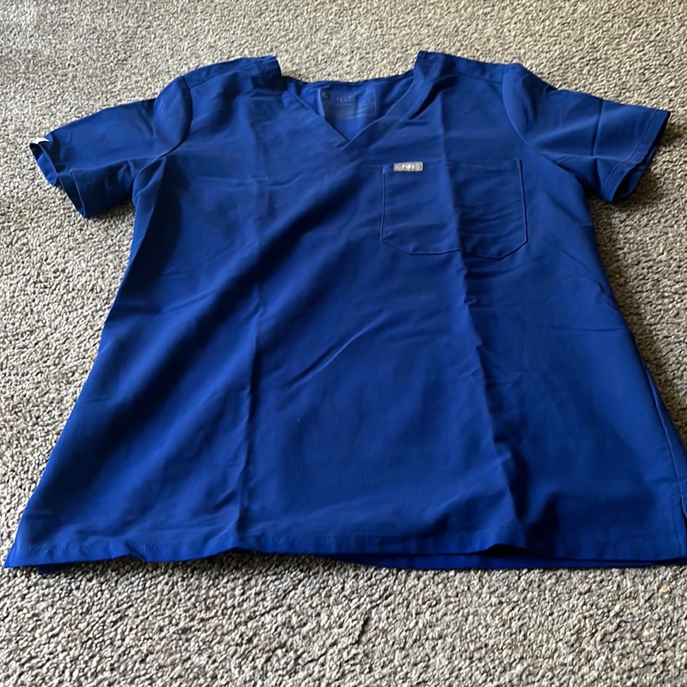 Figs one pocket scrub top